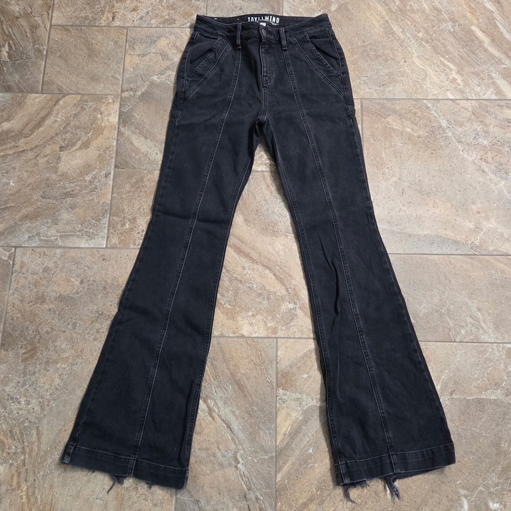 Idyllwind Miranda Lambert Black‎ Flare Jeans High Rise Seam Front Raw Hem 6